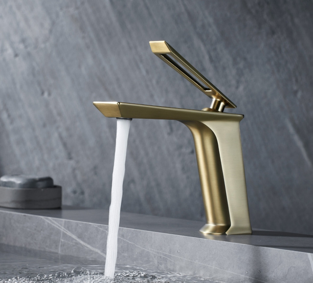 All Brass Bathroom Faucet New Fashion Design Single Handle Water Tape BF01023-BG