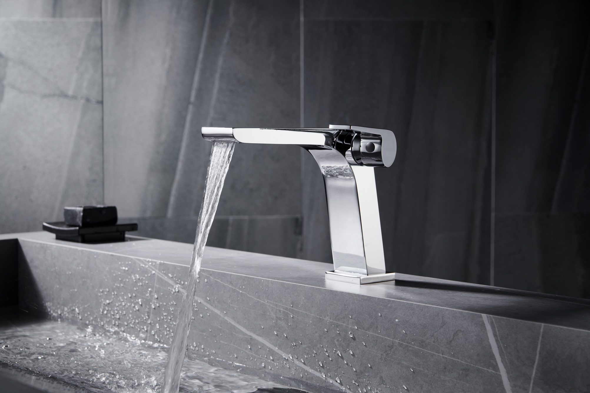 Single Hole Bathroom Faucets