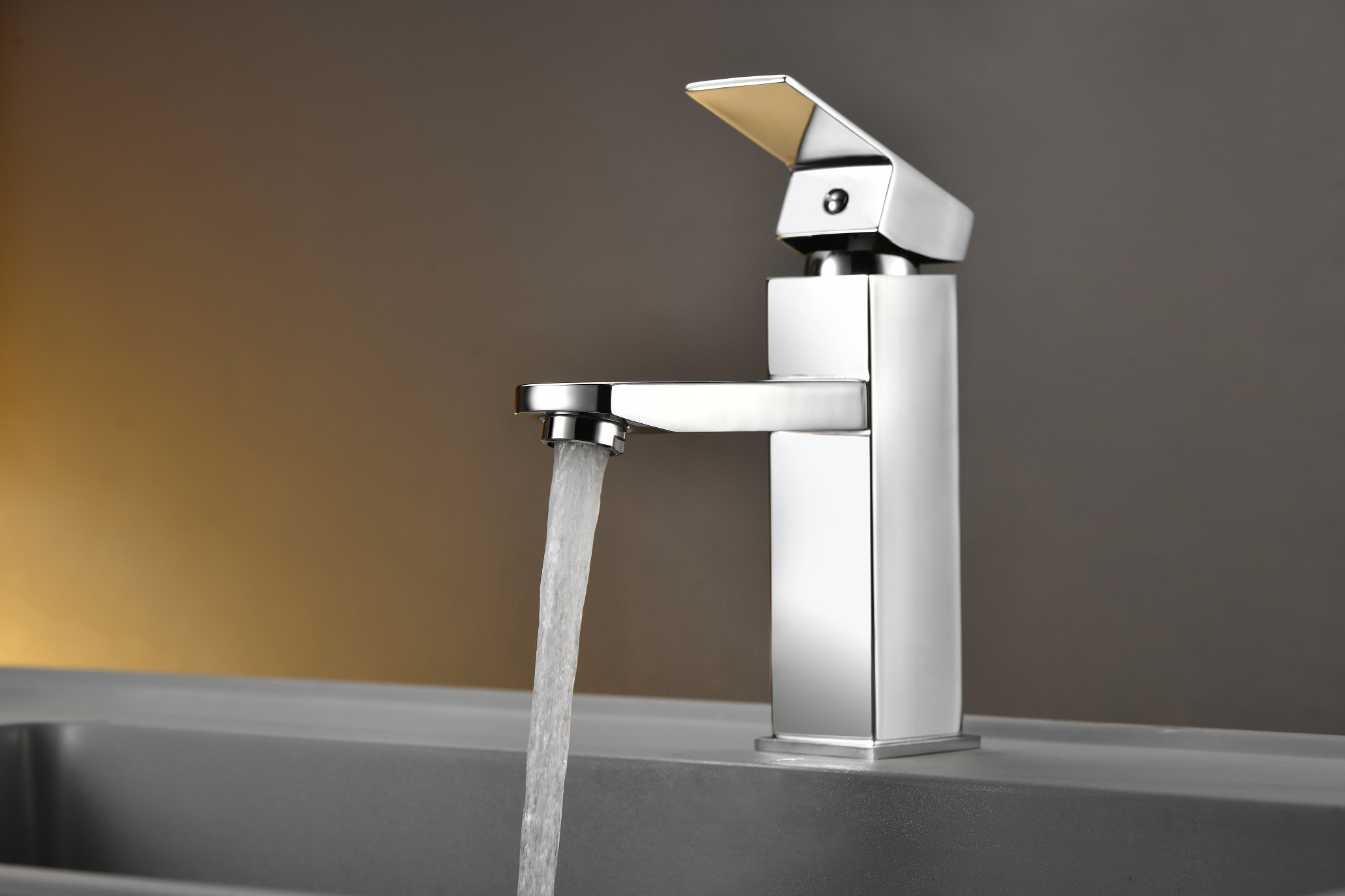 centerset bathroom faucets