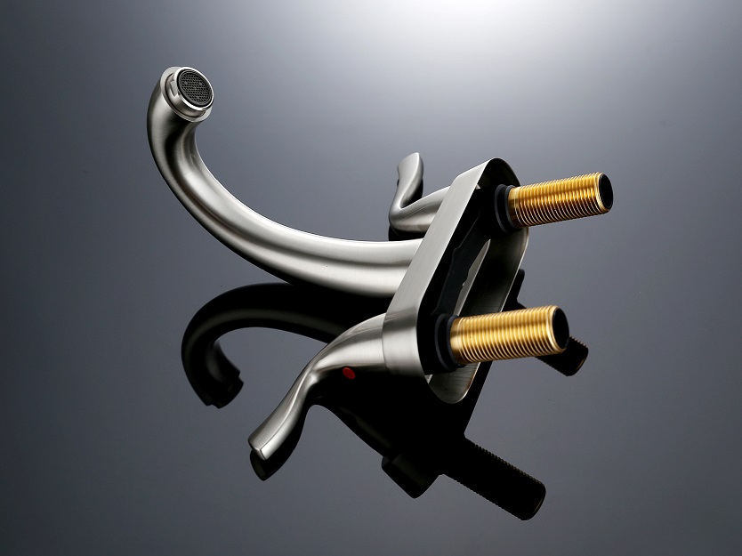 centerset bathroom faucet