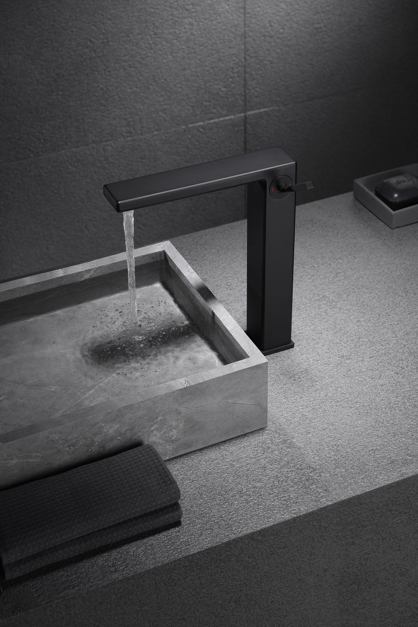 bathroom faucet with sprayer