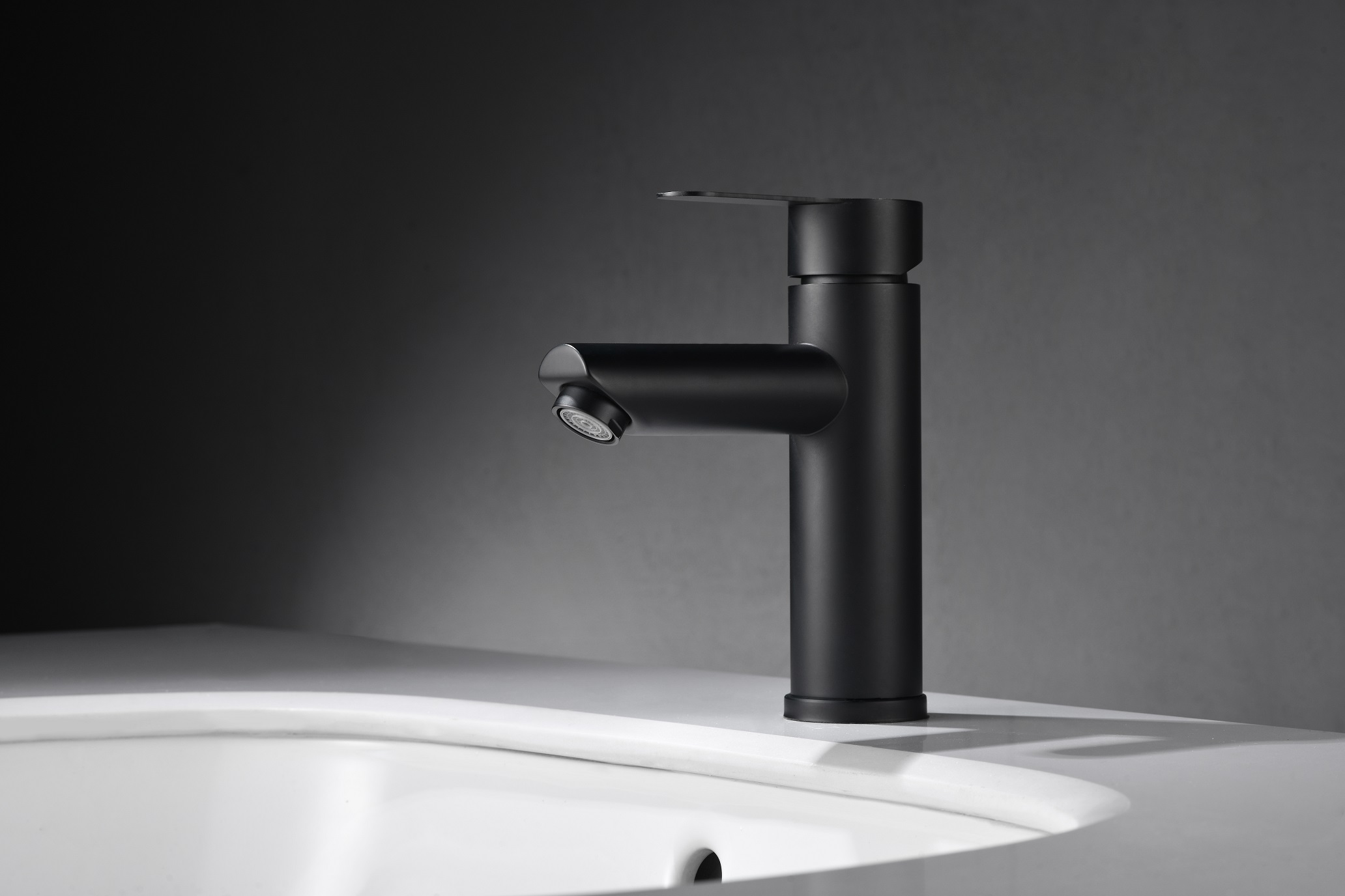 one handle bathroom faucet