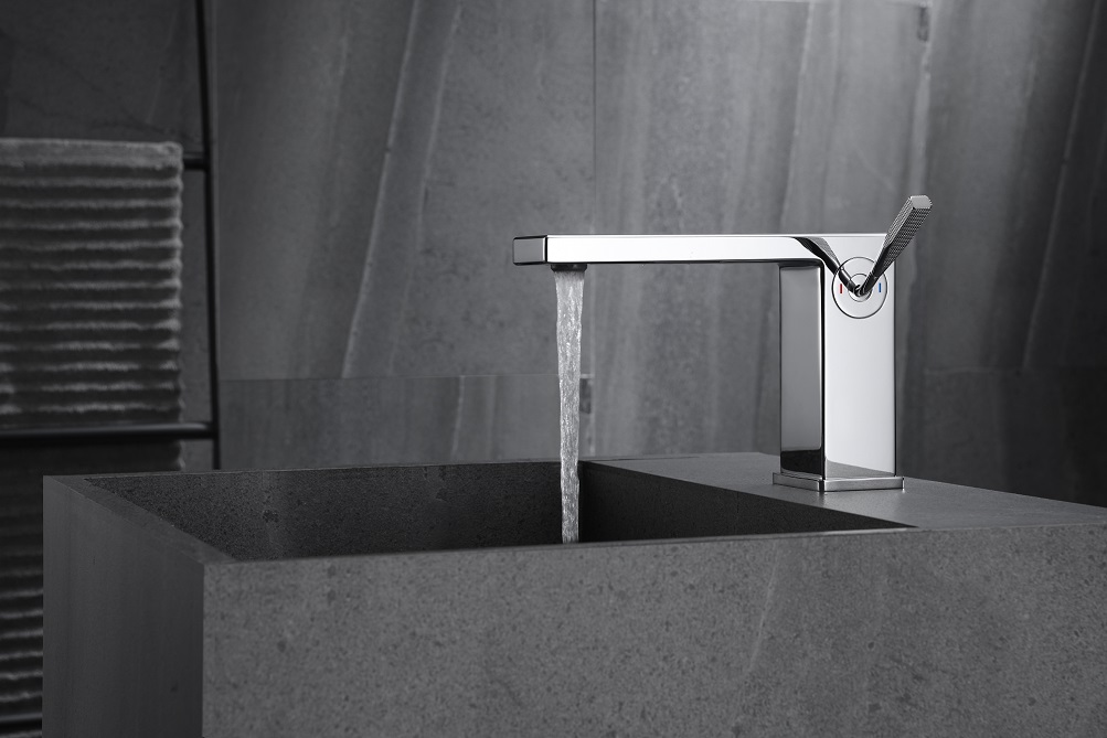 bathroom faucet brass