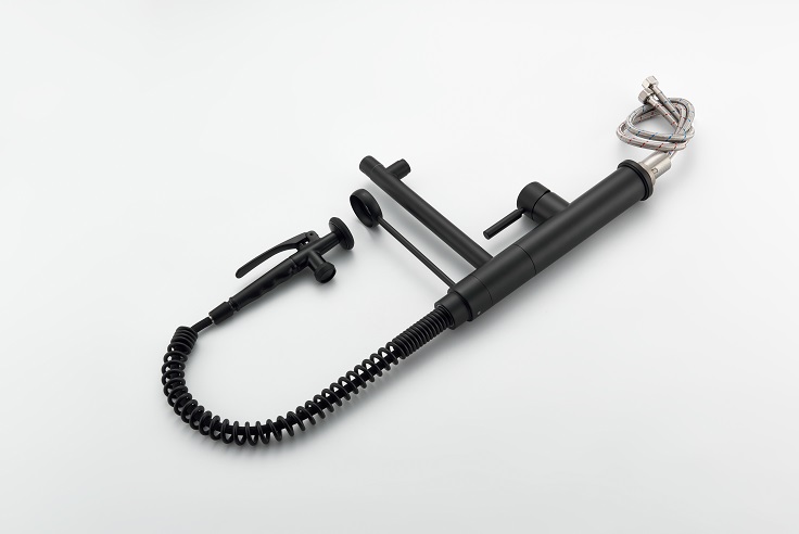 black kitchen faucet with sprayer