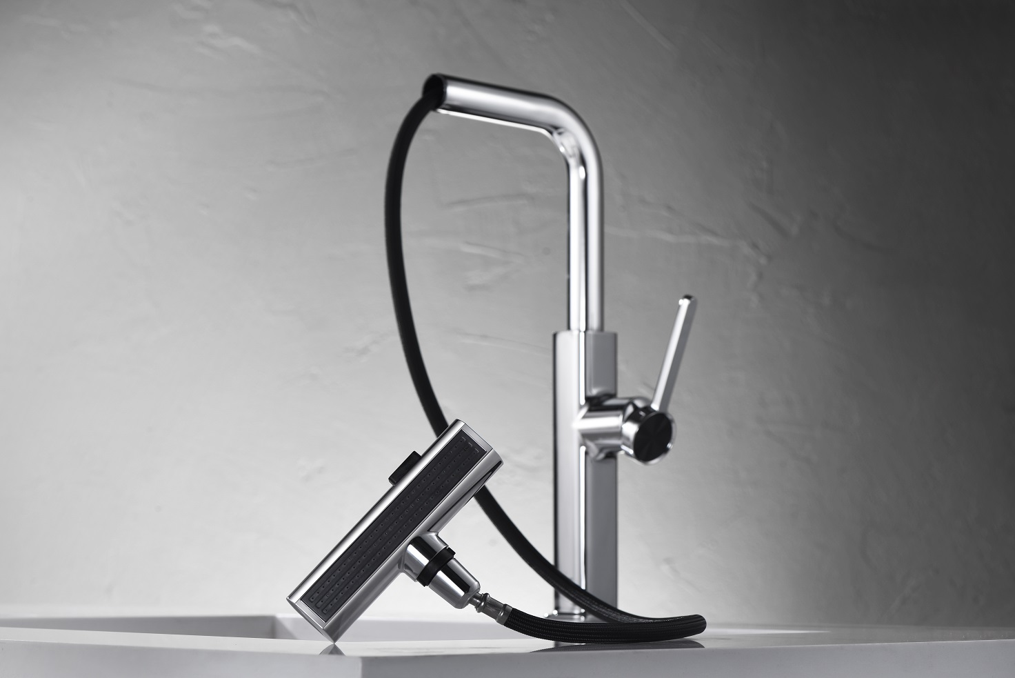 single hole kitchen faucet