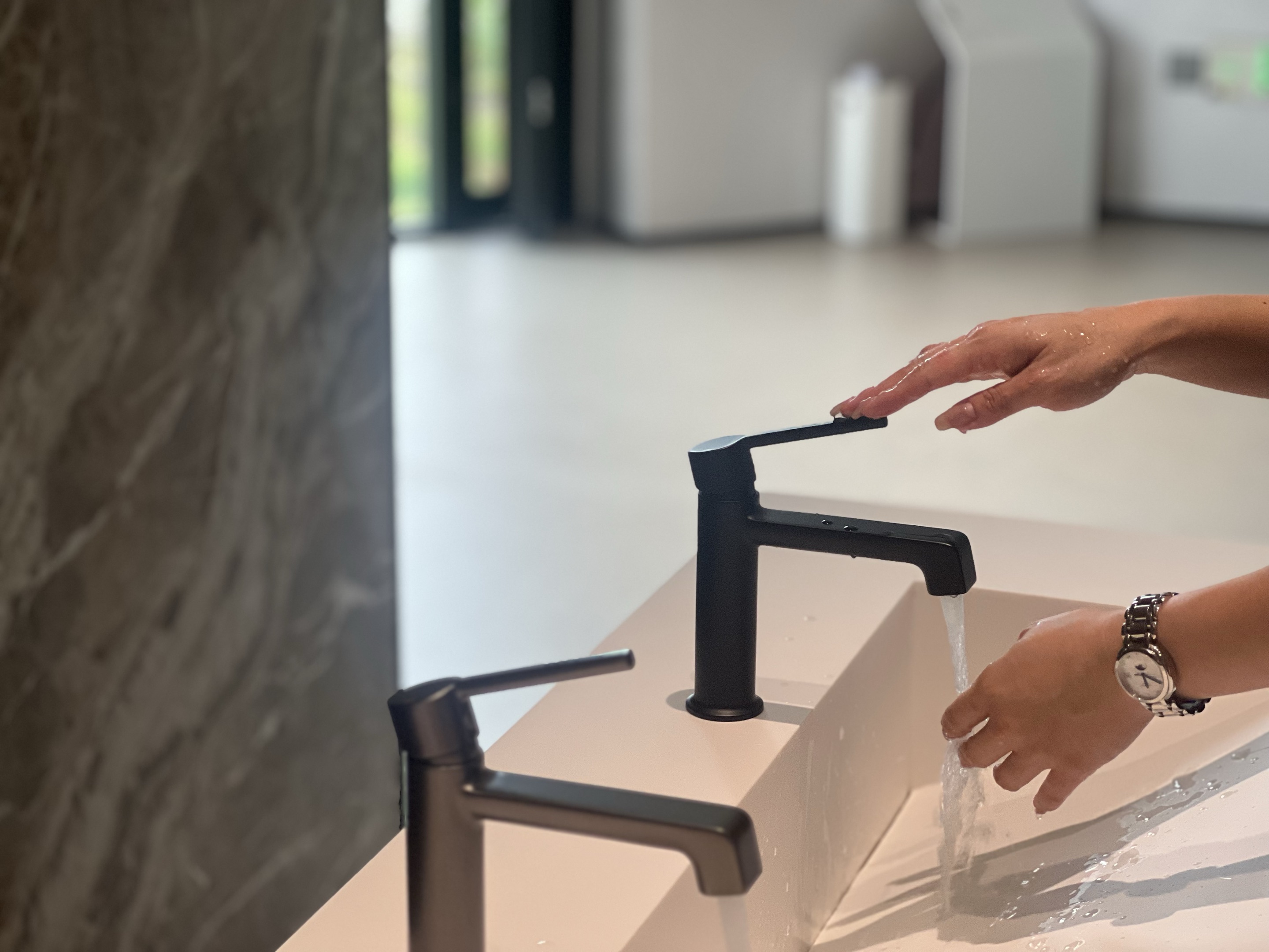 single handle bathroom faucets